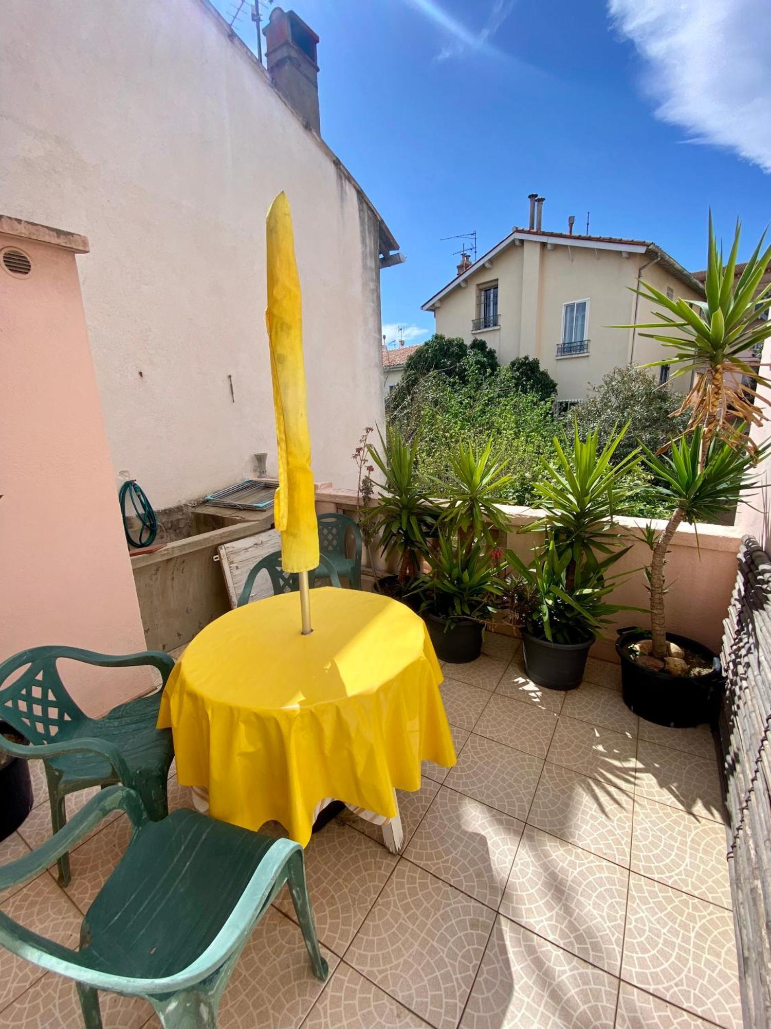 Grand Appartement En Centre Ville Avec Terrasse Perpignan Buitenkant foto